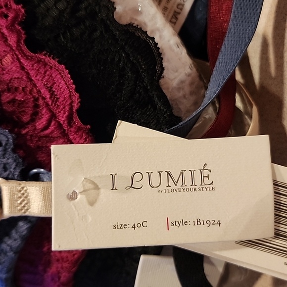 Bras/Reposhing - Picture 4 of 4